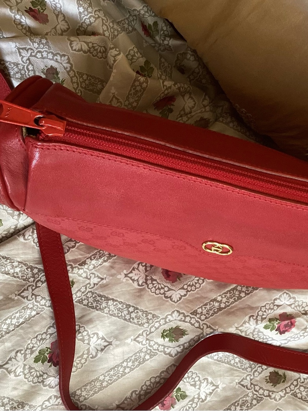 Vintage Gucci Micro-Monogram Red Leather Half-Moon Crossbody Shoulder Bag EUC - Picture 4 of 16
